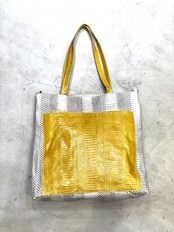 【Pliable Tokyo】Square bag