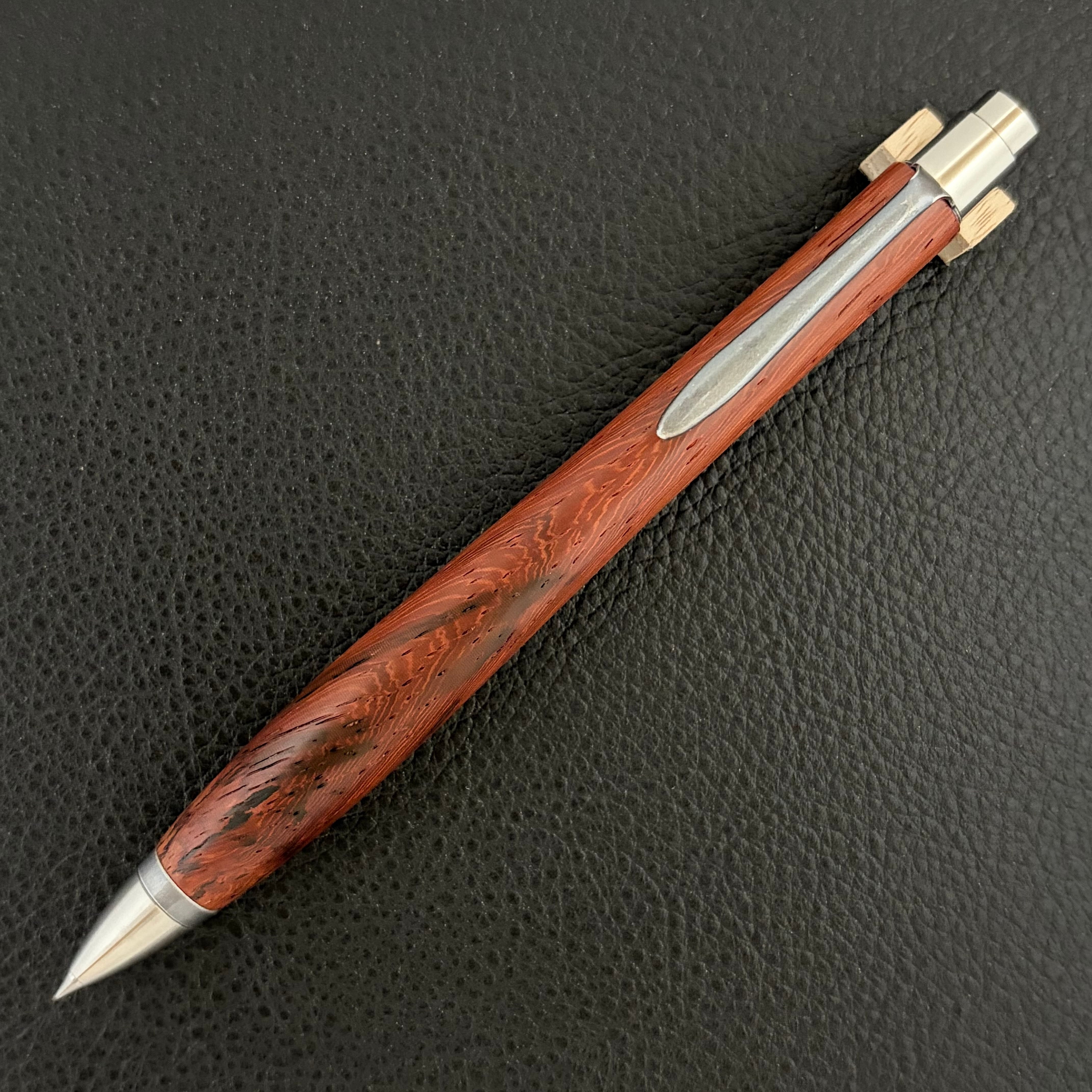 朱椿粋　ボールペン 匠衆・朱椿粋