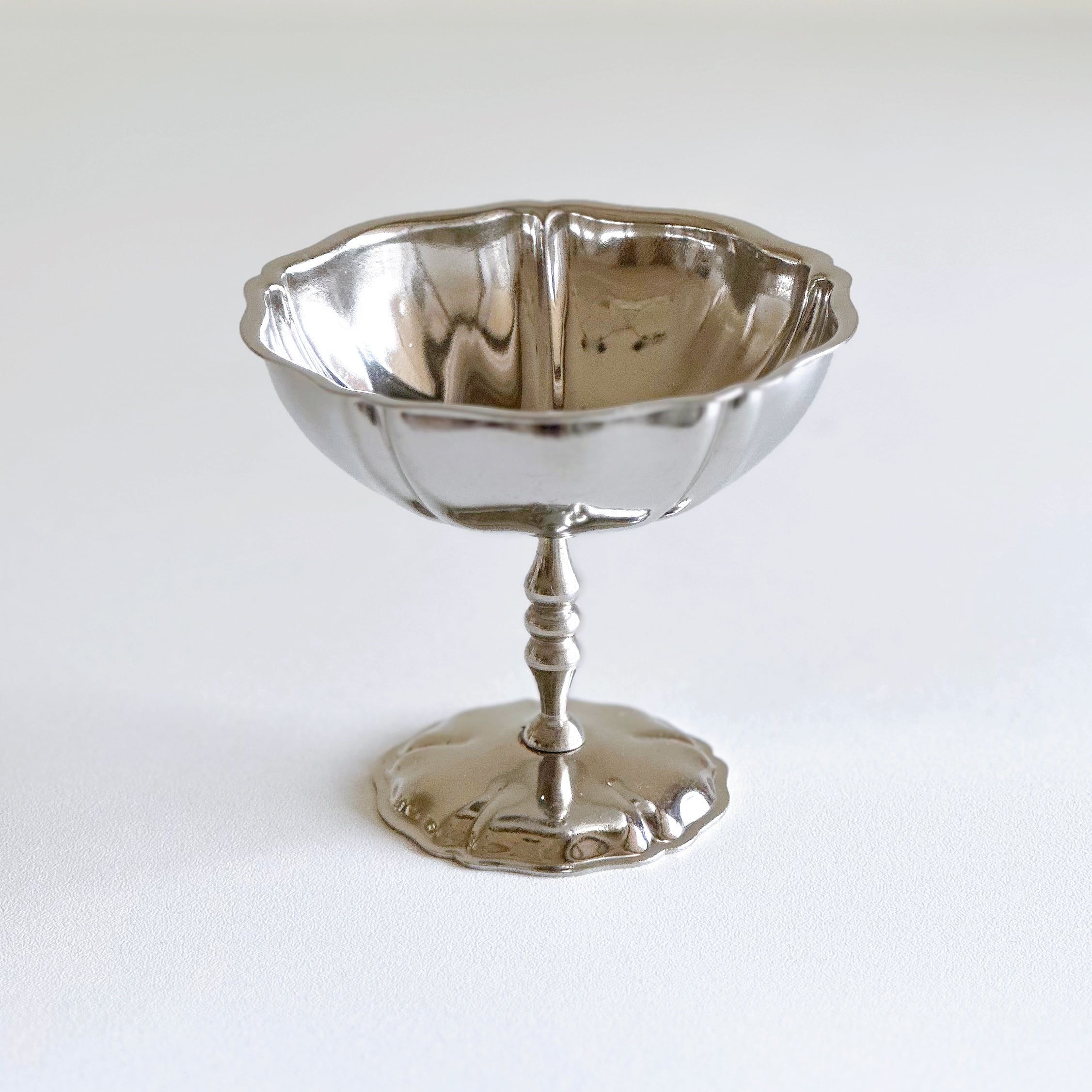 アイスクリームカップ 花リム ステンレス 8cm（フランス） | ぽわにえ
