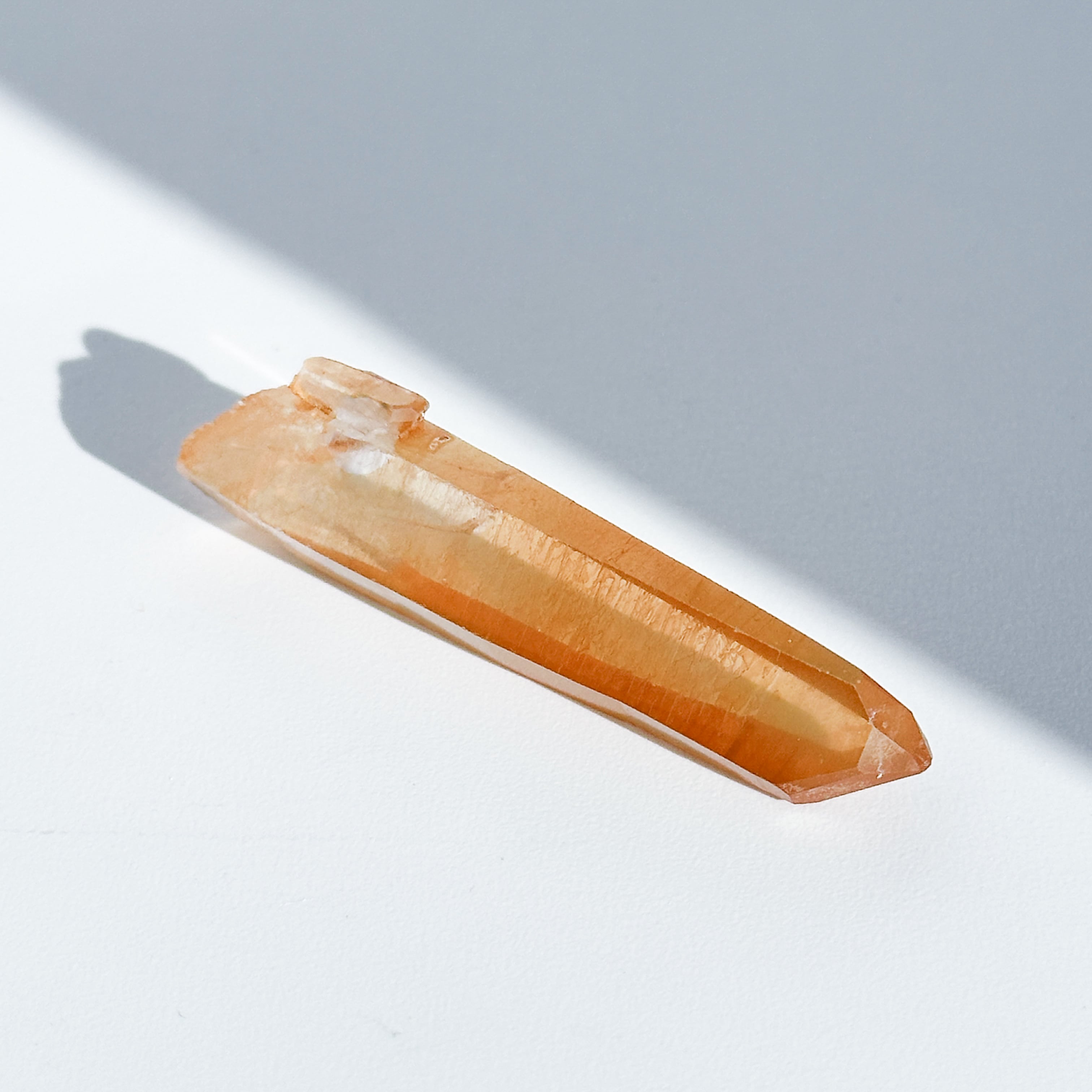 セーラ・デ・カブラル産タンジェリンレムリアンクォーツ 原石51