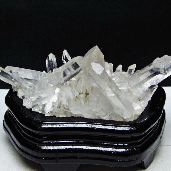 水晶 クラスター マダガスカル産 台座付属 水晶 原石 一点物 182-9344