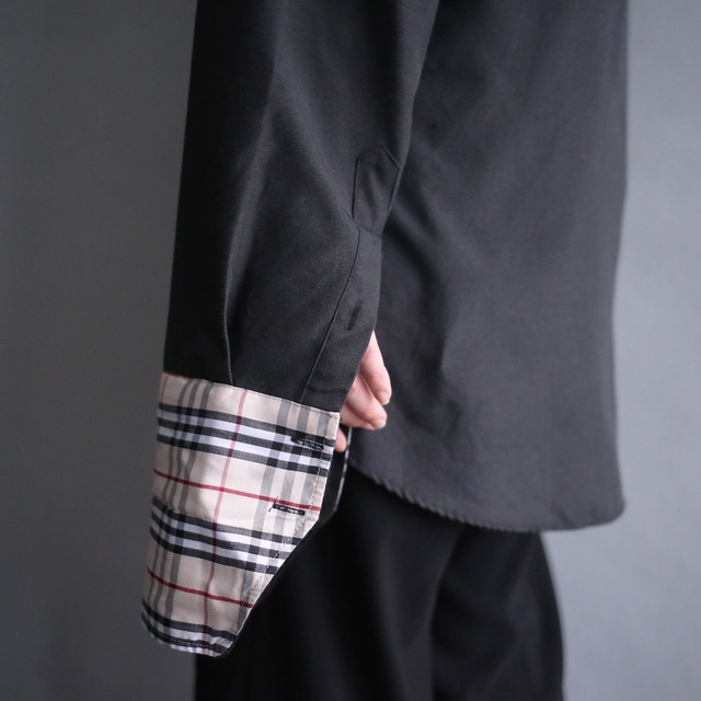"Burberry" black and check double cuffs shirt