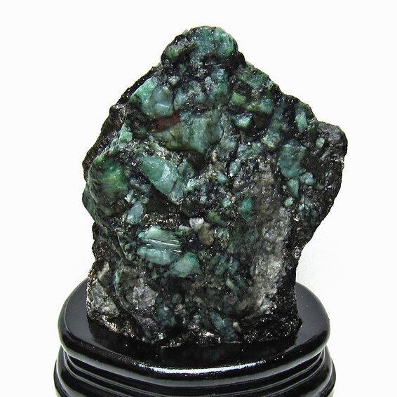 1.7Kg エメラルド 原石 台座付属 一点物 181-4673