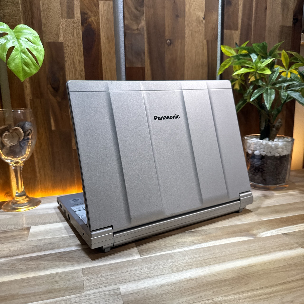 \ 公式ショップ限定価格❣️/ 人気《超軽量》Let’s Note SV9 第10世代 メモリ8GB SSD256GB フルHD 12.1インチ ノートパソコン 安心サポート&3ヶ月保証付き