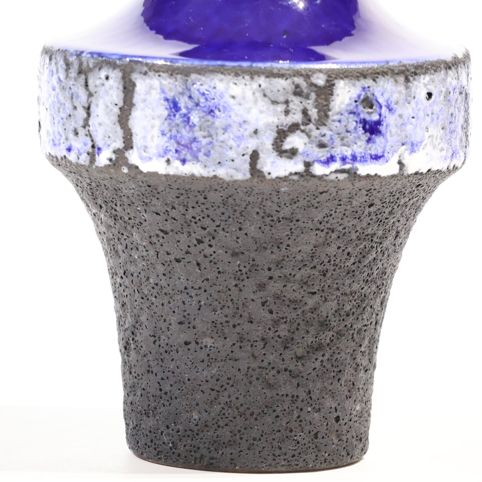 Carstens-- Malmö 16.9cm | Fat Lava & German Art Pottery