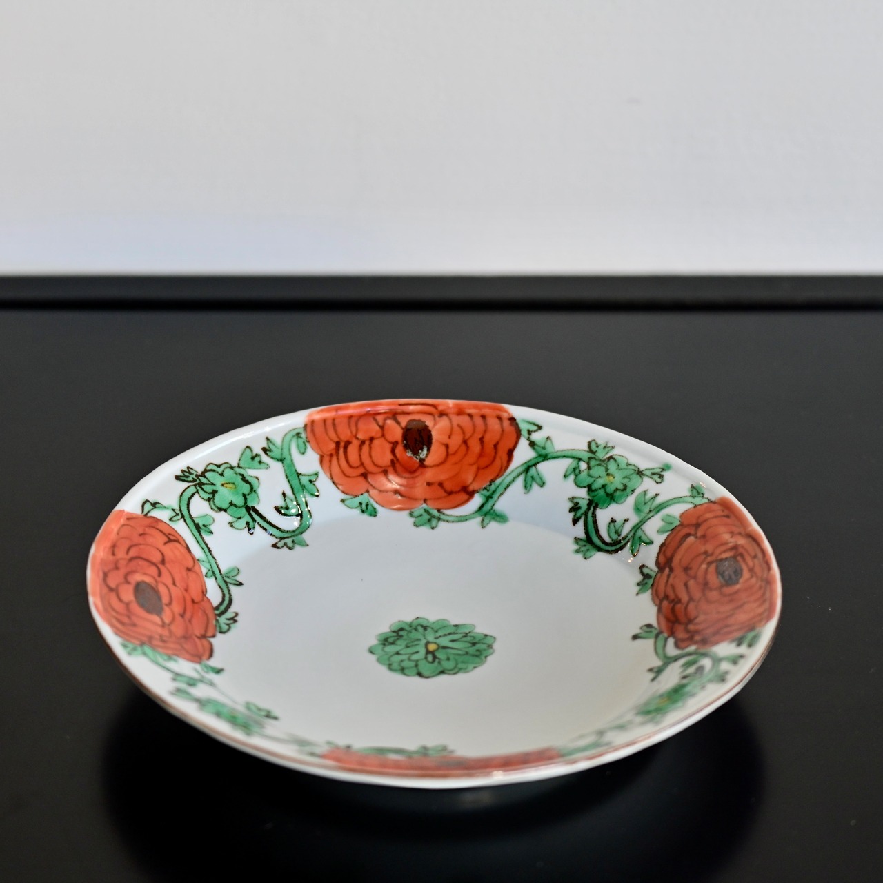 村田菜穂美『楕円リム盛皿 ラナンキュラス 赤』2104130001666/