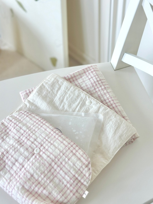 〈即納アイテム〉EYOU / ソフトデイズクールピロー- ピンクチェック