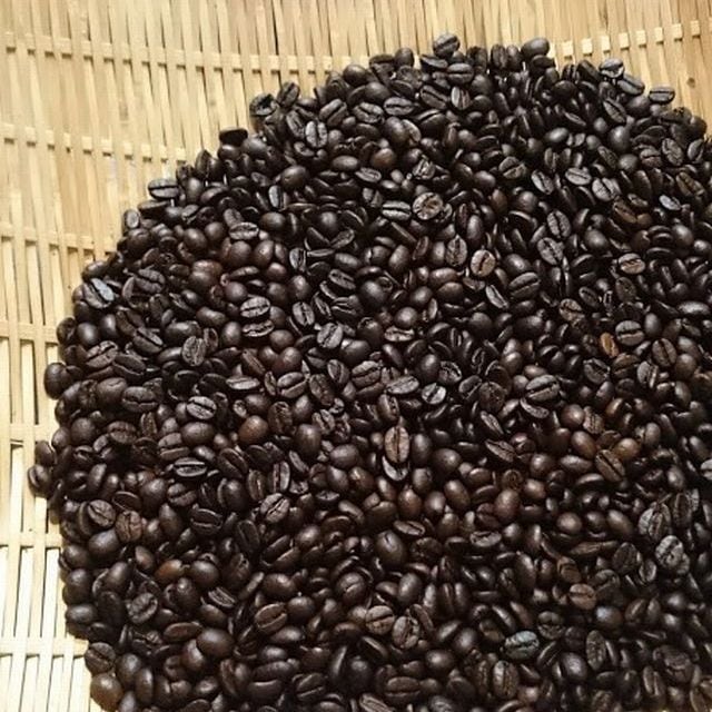 新作ウエア ブラジル クイーンショコラ ナチュラル 200g 自家焙煎コーヒー豆