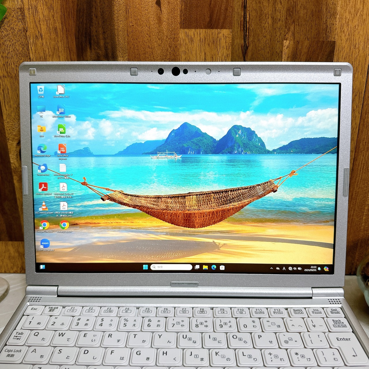 【最新2021年モデル】Panasonic Let’s note SV1 / 第11世代 Core i5-1135G7 / メモリ16GB / SSD256GB / 12.1インチ FHD