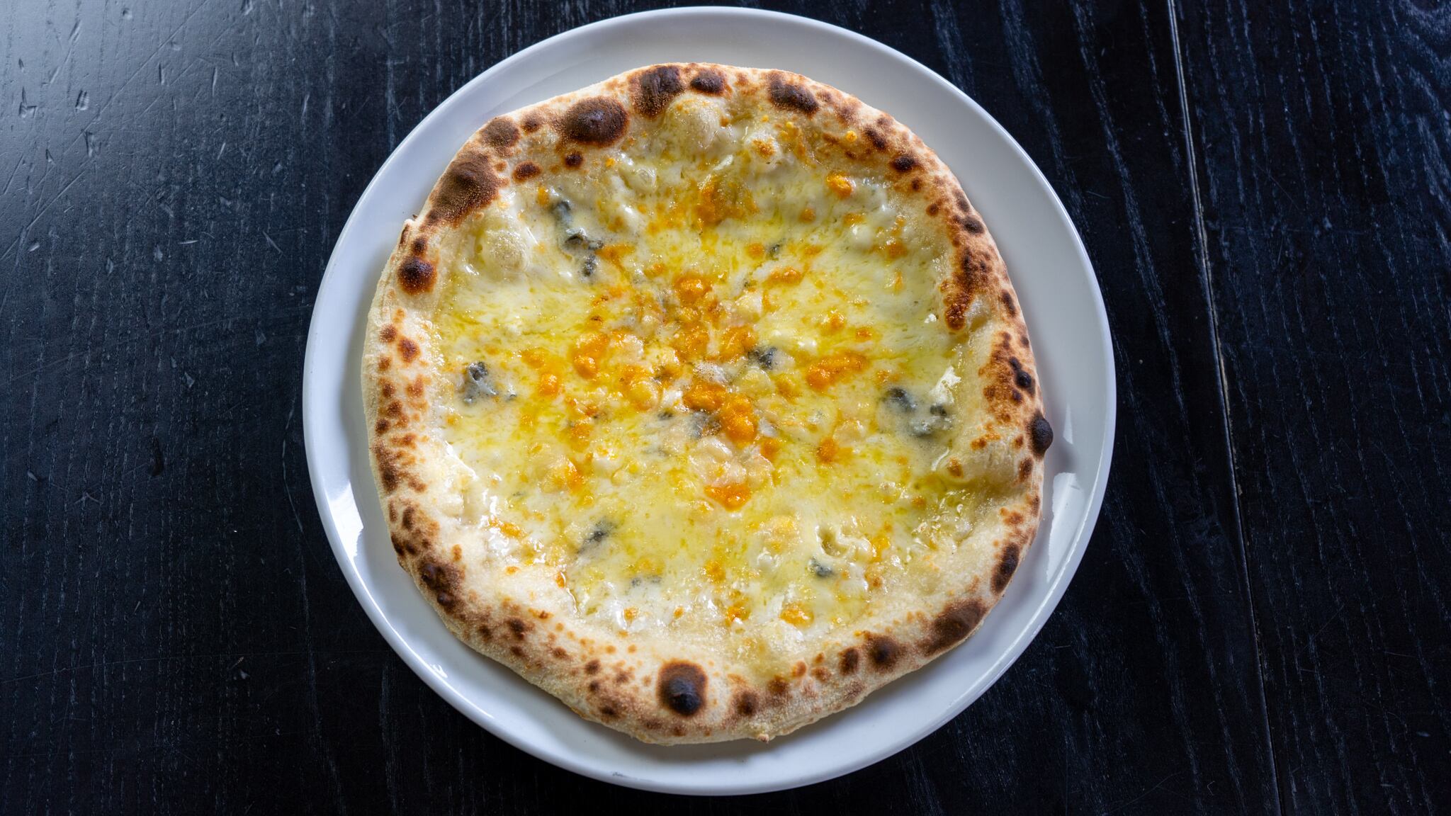 フローリア　４種チーズのクワトロフォルマッジ　信州ピザ