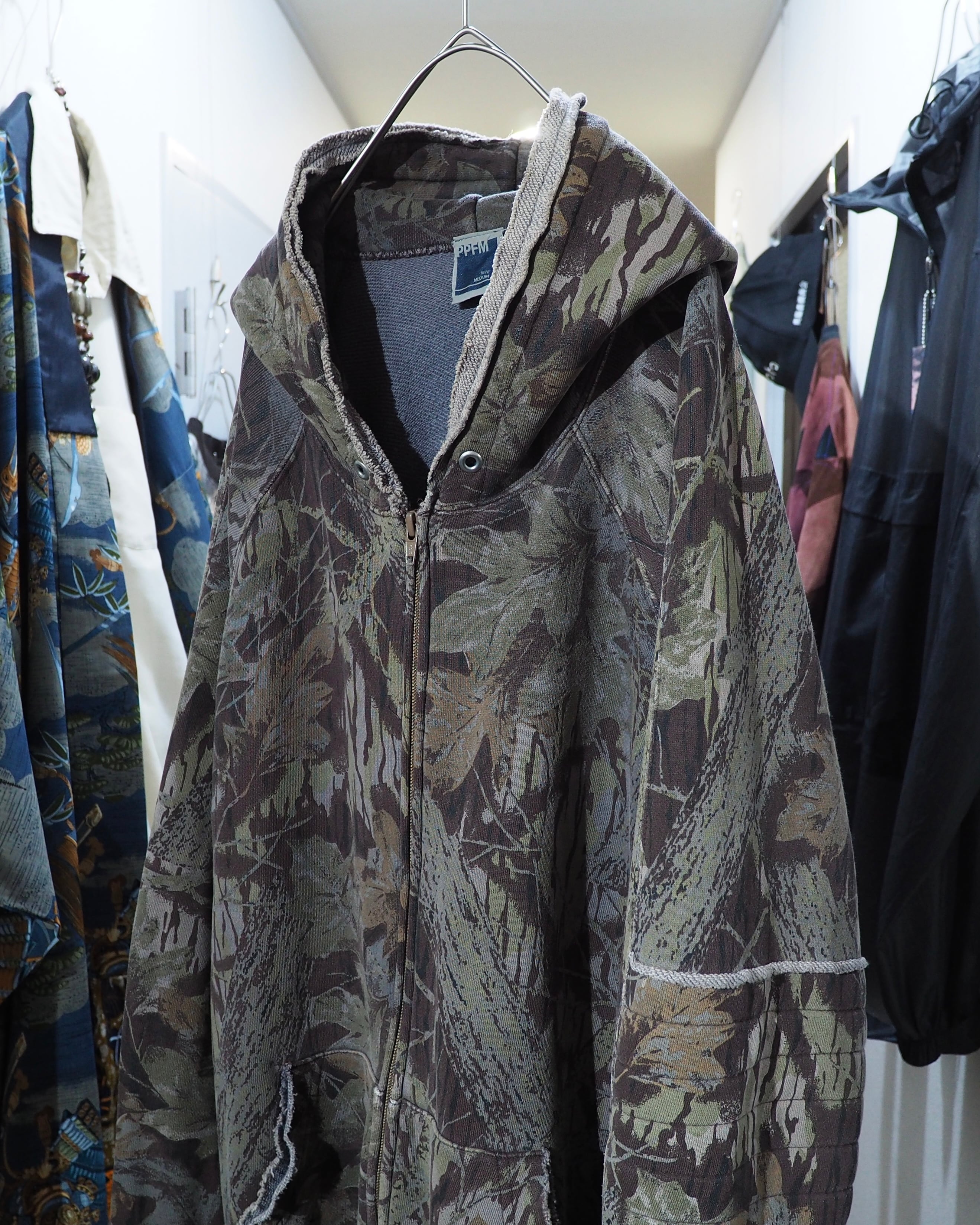 2002s " PPFM - Archive " Beautiful Aging Camouflage × Two stars Embroidery Full zip Parker ピーピーエフエム アーカイブ 星刺繍 パーカー