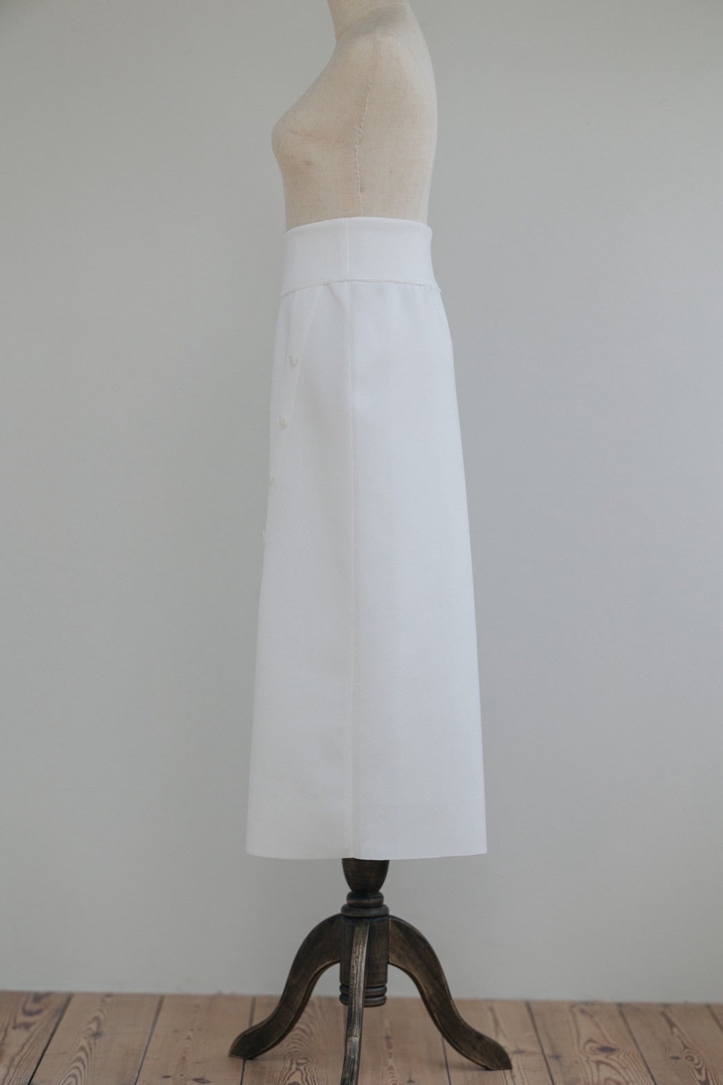 button line skirt【在庫調整】3〜6日営業日 | pois
