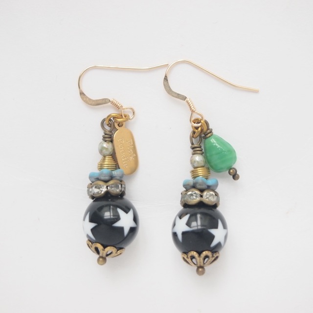 ＜ Earrings ＞P−926