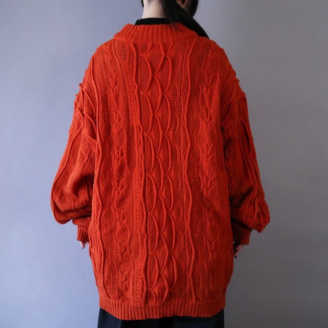 3D knitting full pattern over silhouette special sweater