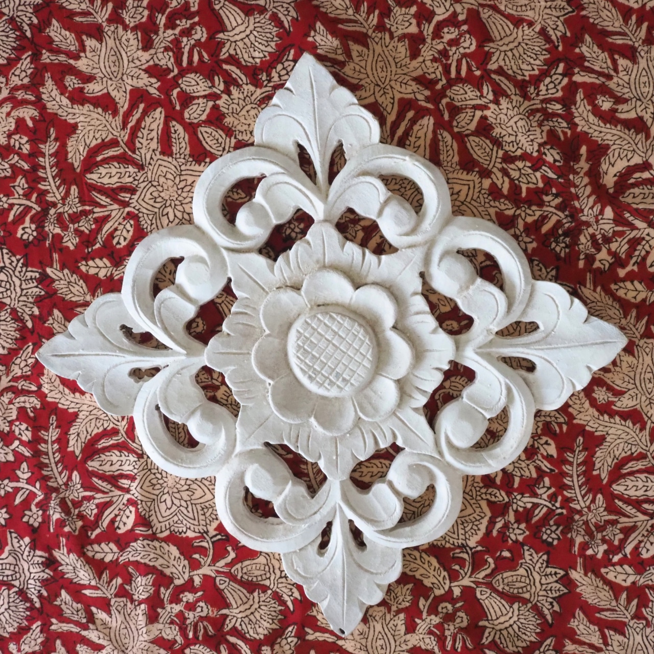 ブロックプリント生地【50cm単位】インド綿 花柄 赤×生成り #37410-RD1