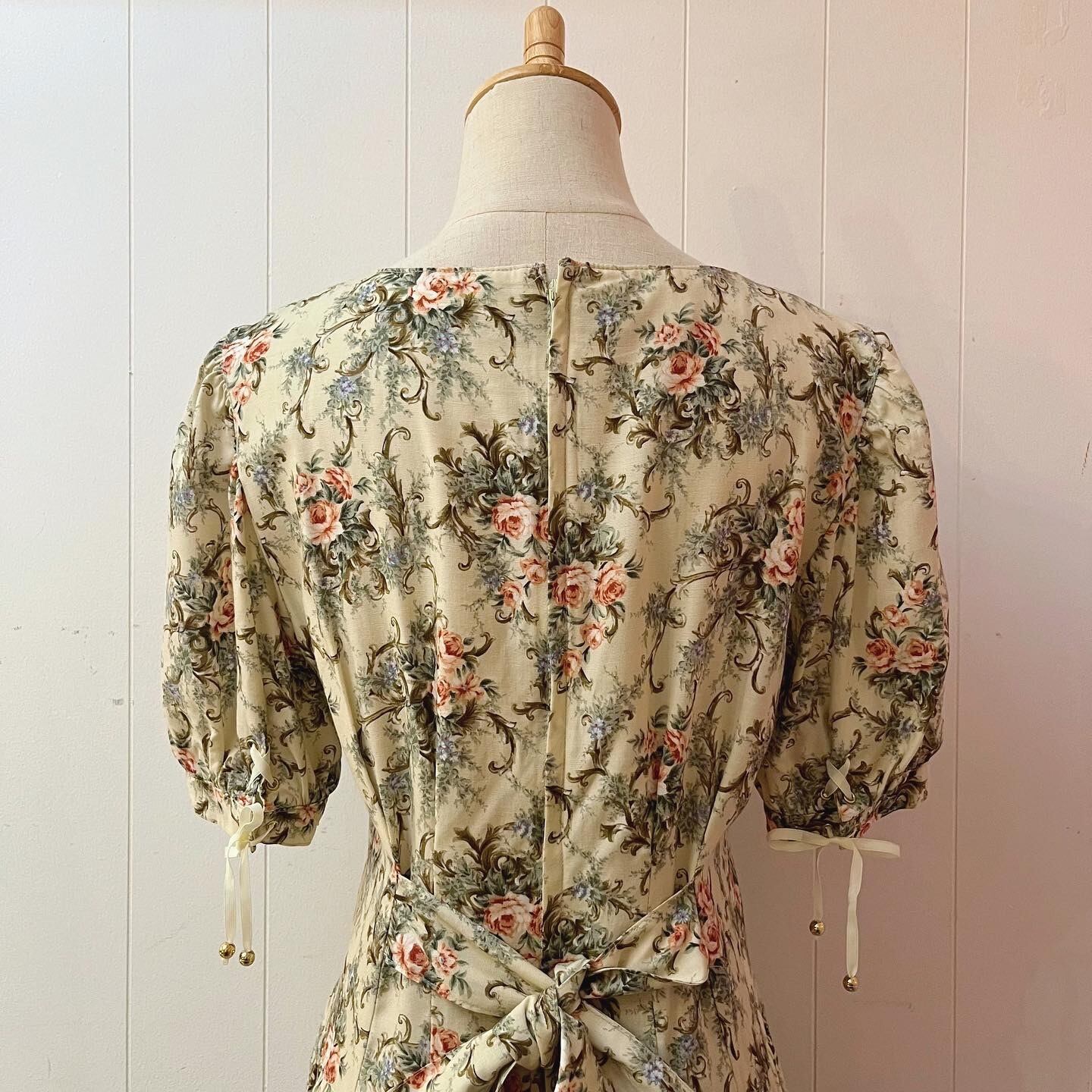 high laced shoes ribbon rose one-piece