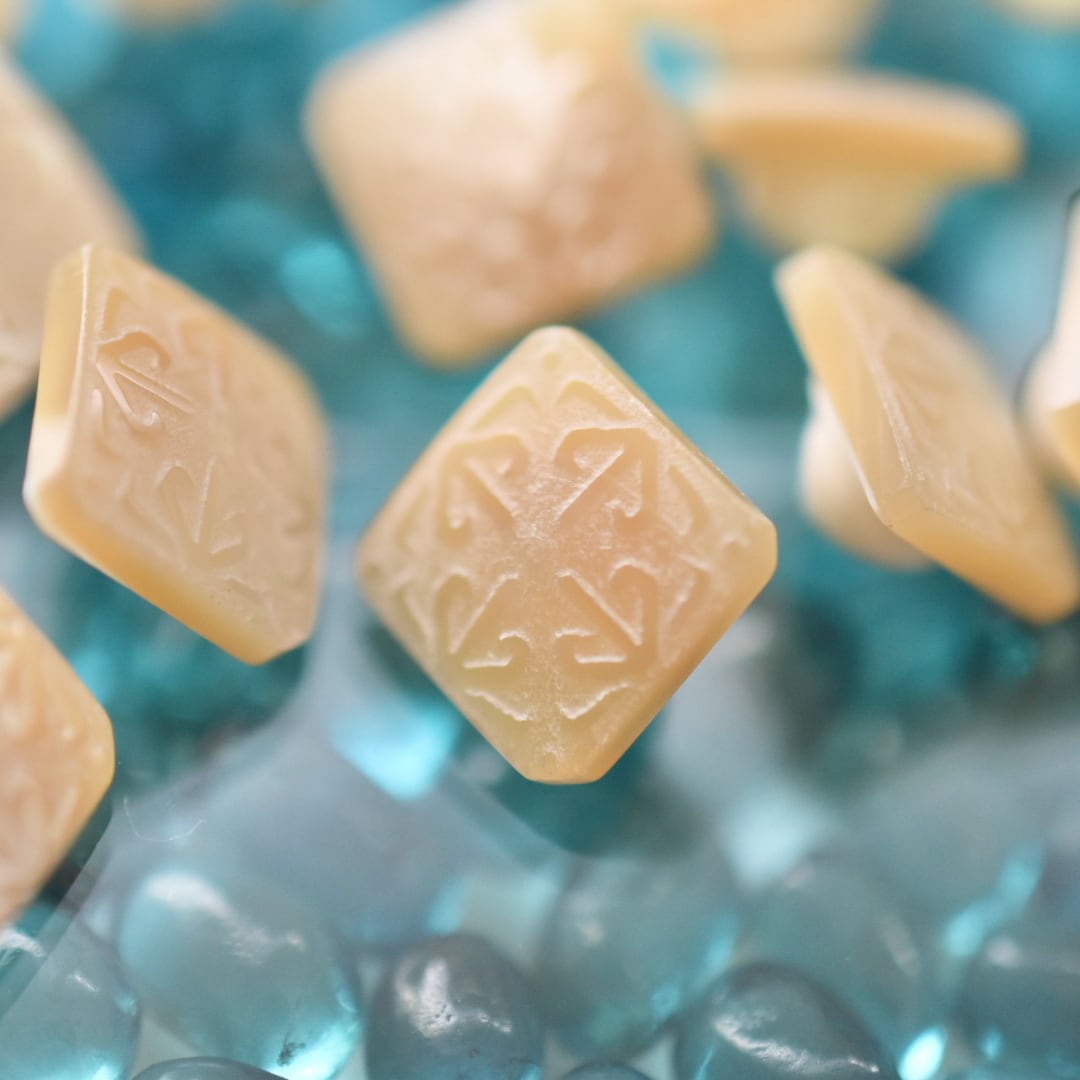 パールベージュ アールデコ調スクエア 12.5mm