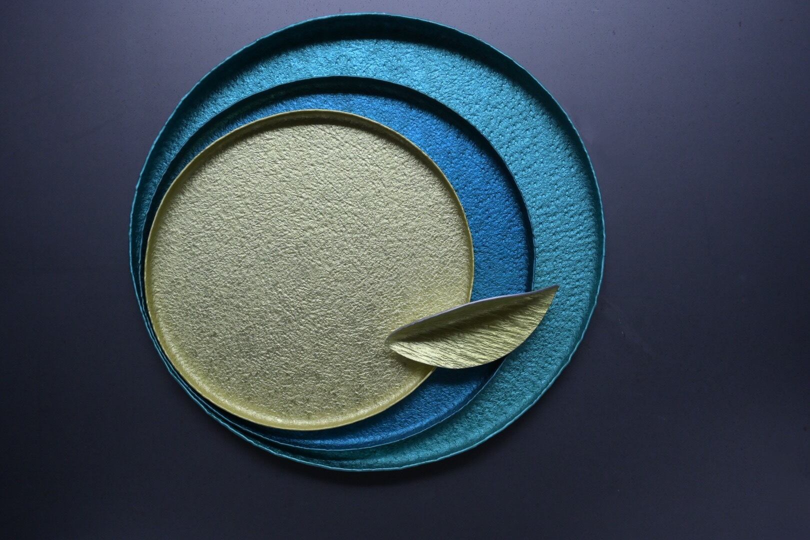 牧野広大 草木染トレーL | 鎌倉倶楽部 茶寮