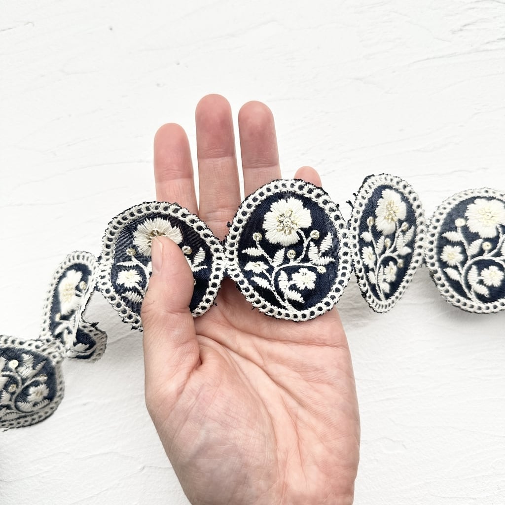 オーバル[ネイビーC]インド刺繍リボン 2869 | インド刺繍リボン専門店