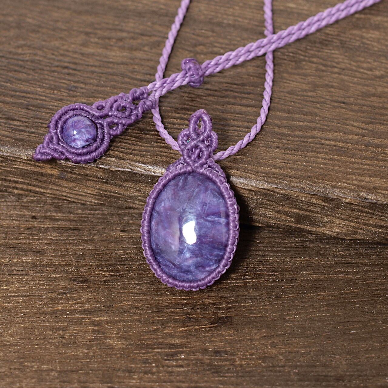 【一点物】チャロアイトのルースを包んだマクラメネックレス