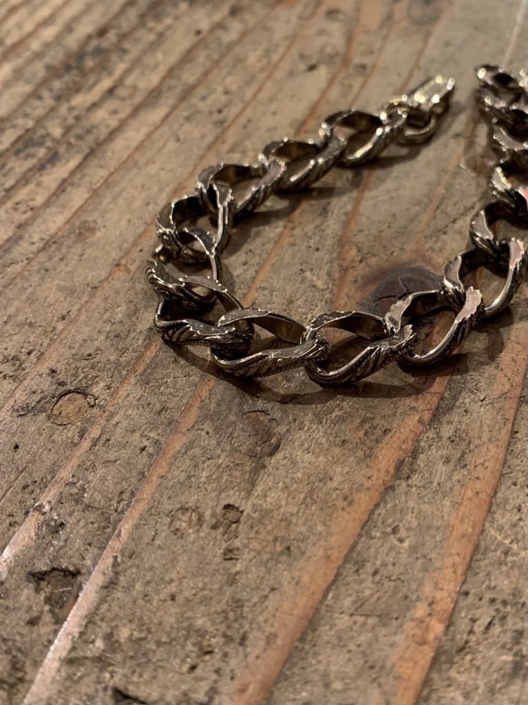 1990's Engraving Design Chain Bracelet