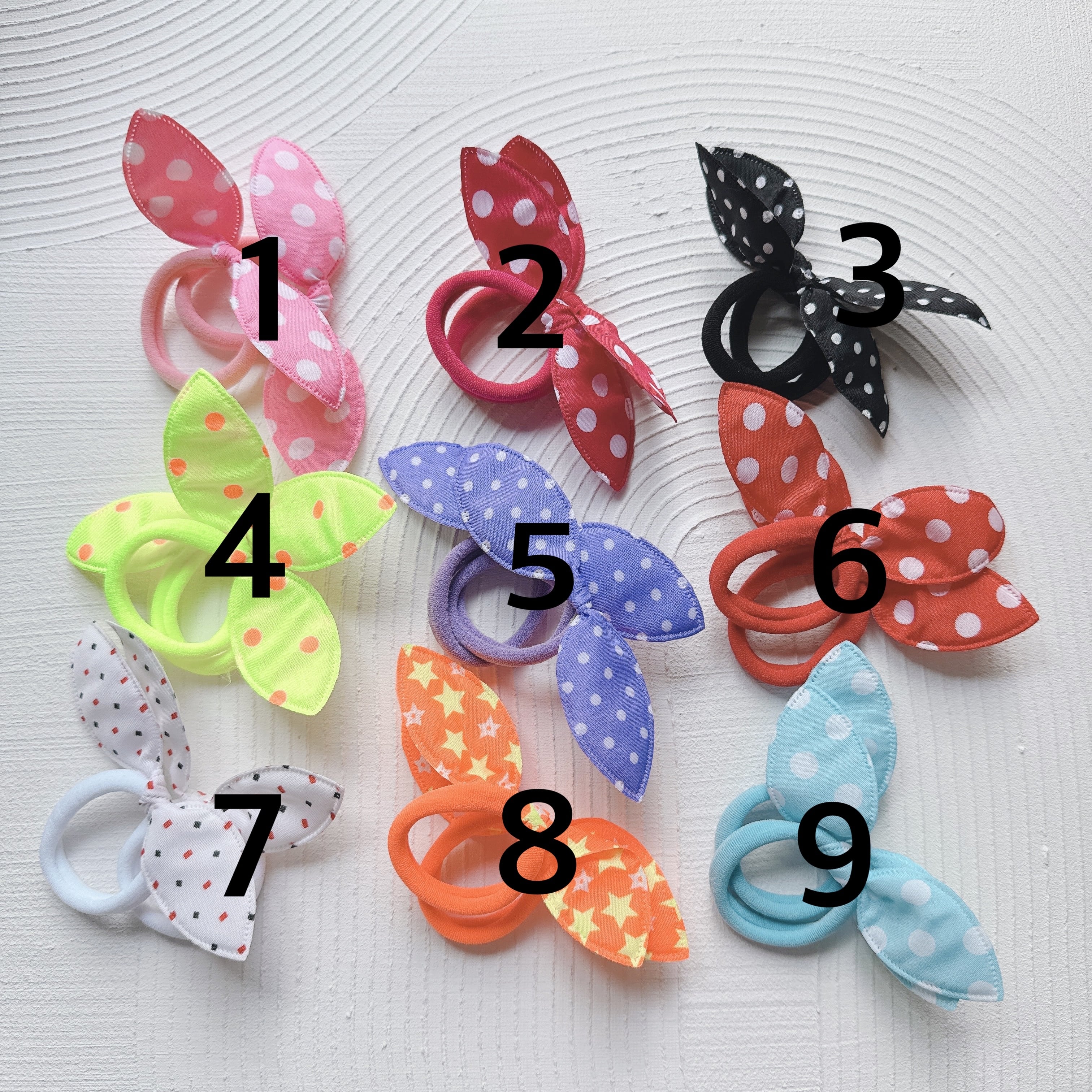 お耳につけるドットのおリボンゴム