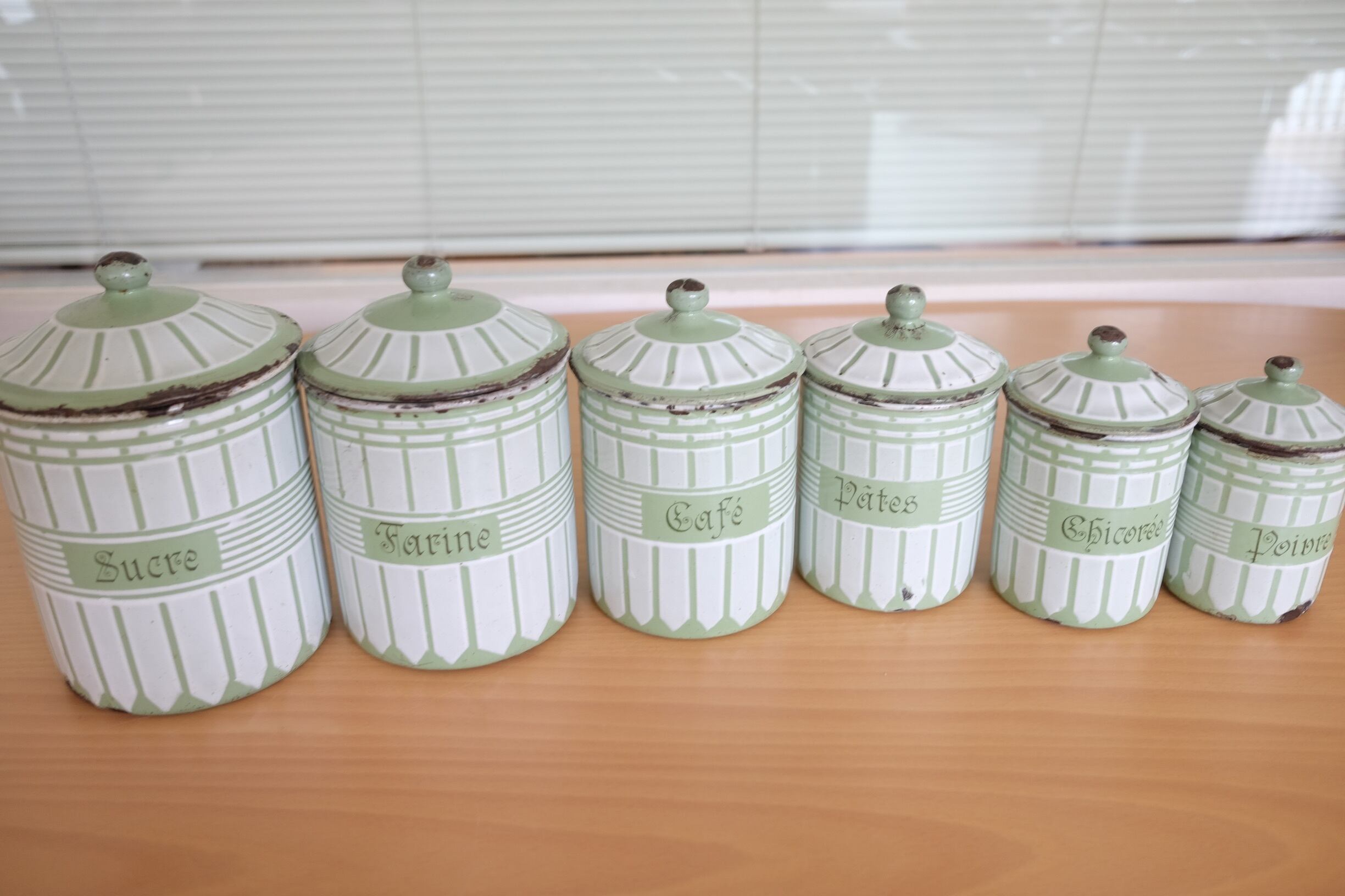 フランス アンティークホーローキャニスター 淡いグリーン 6個セット BB社の古いタイプ