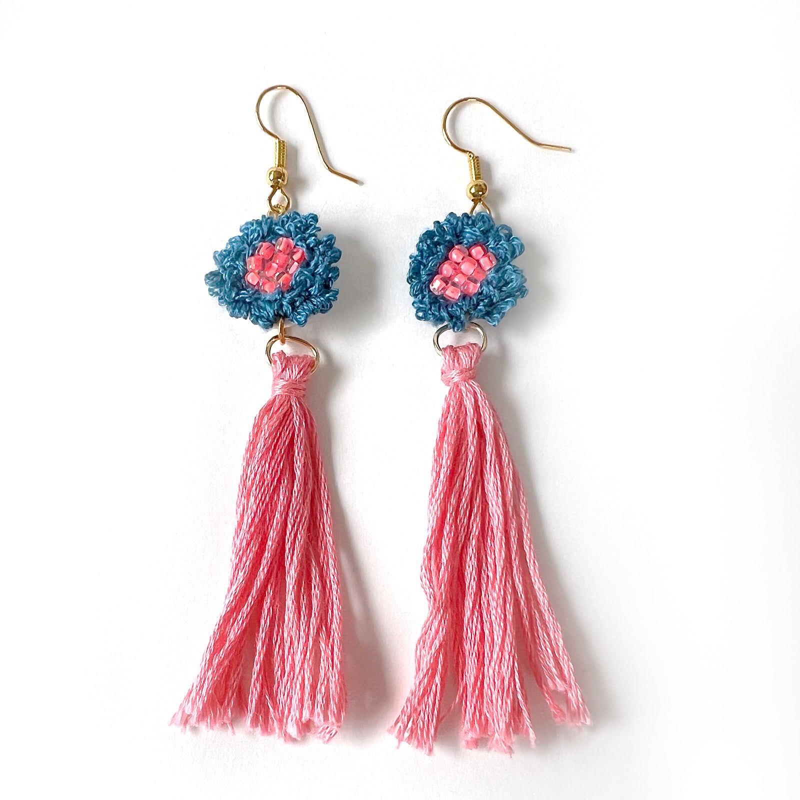 miyua タッセルピアス（サーモンピンク） | Rocca store ＊ ロッカストア