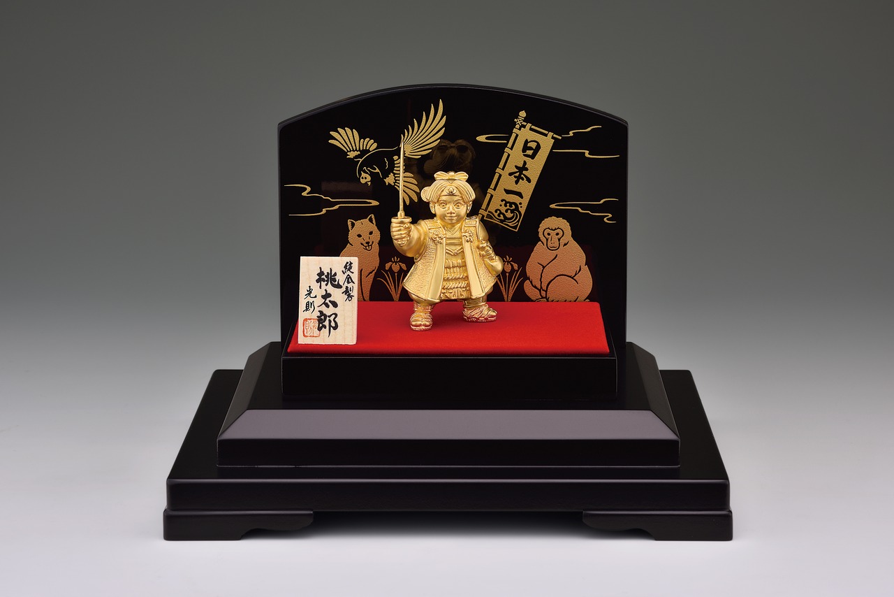 純金　桃太郎　20ｇ　　　　　　　　ガラスケース入り
