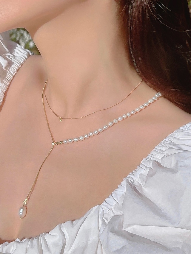 Y chain slide pearl neck