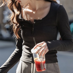 button-front long sleeve t-shirt J00055