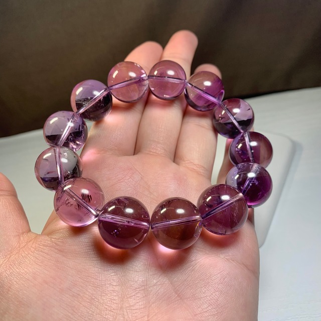 透明度抜群!!艶々ライトカラーアメジスト・ブレスレット