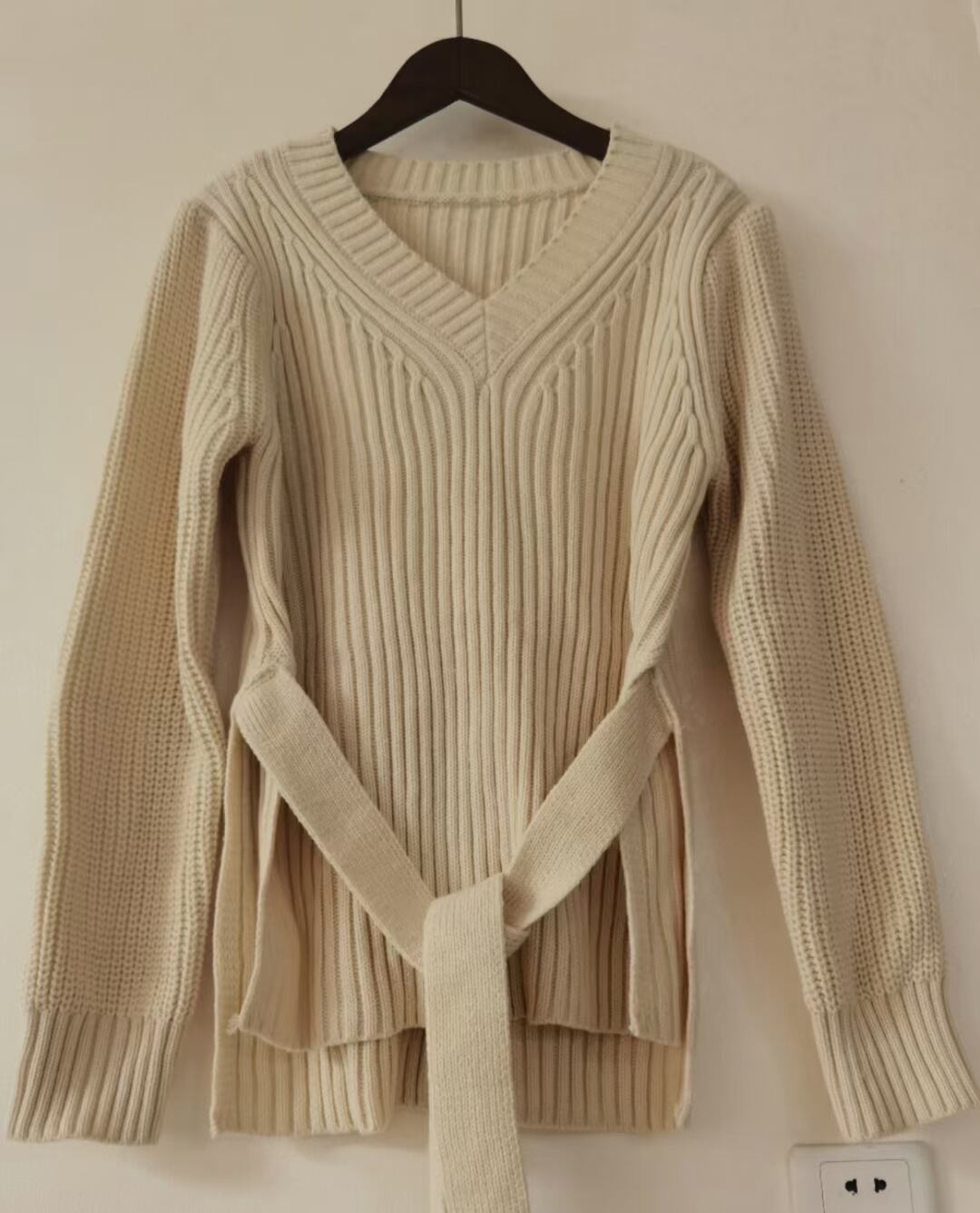 ウエストマーク Vネックニット　AJ1079-1969