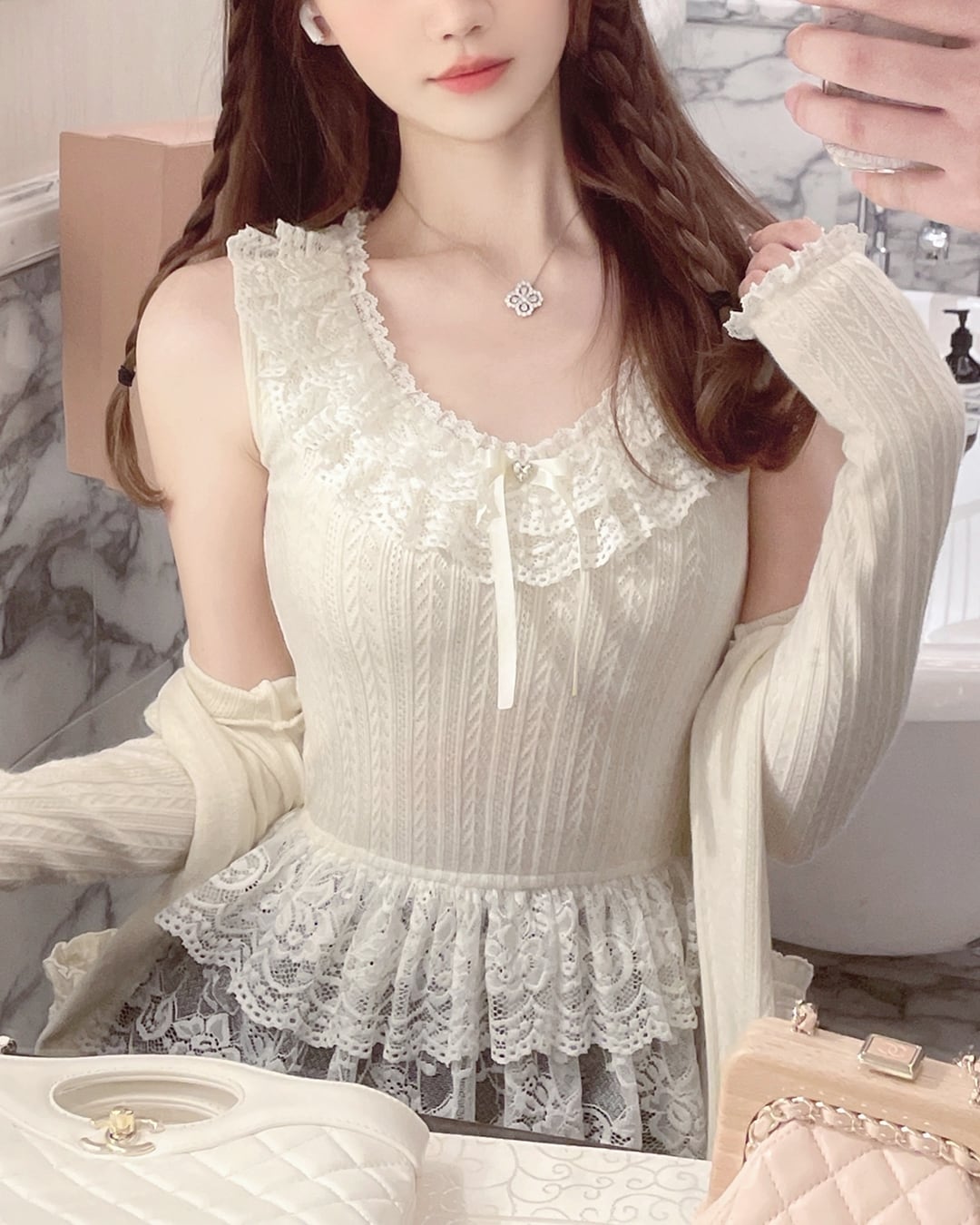 ペプラムレースノースリーブトップス（3 colors） 25WP01040 | Deelia