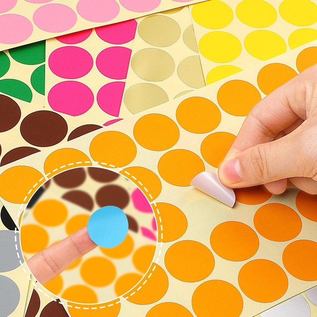 AUGSHYO カラーラベル 丸型 1280片入り 丸シール 25mm 32シート 16色 ステッカー ファイル袋付き 事務用品 オフィス用