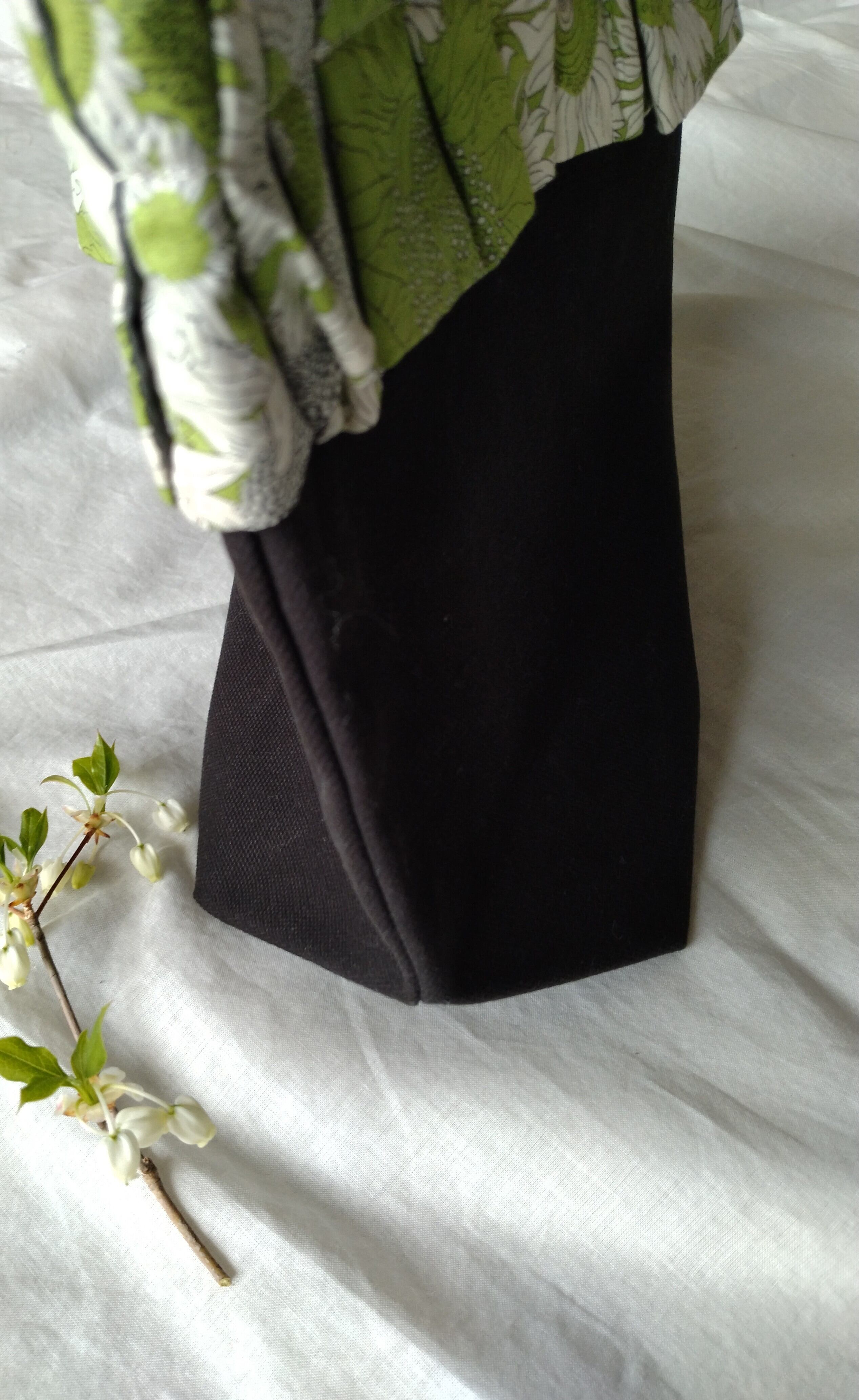 ラスト1点 LIBERTYフリルランチバッグ トートバッグ エコバッグ