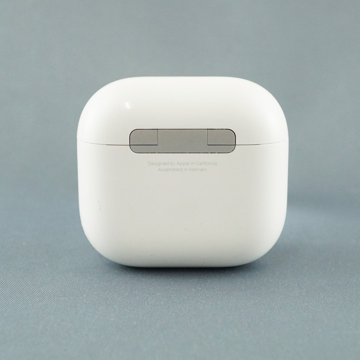 Apple AirPods 4 充電ケースのみ USED品 ノイズキャンセリング搭載 第