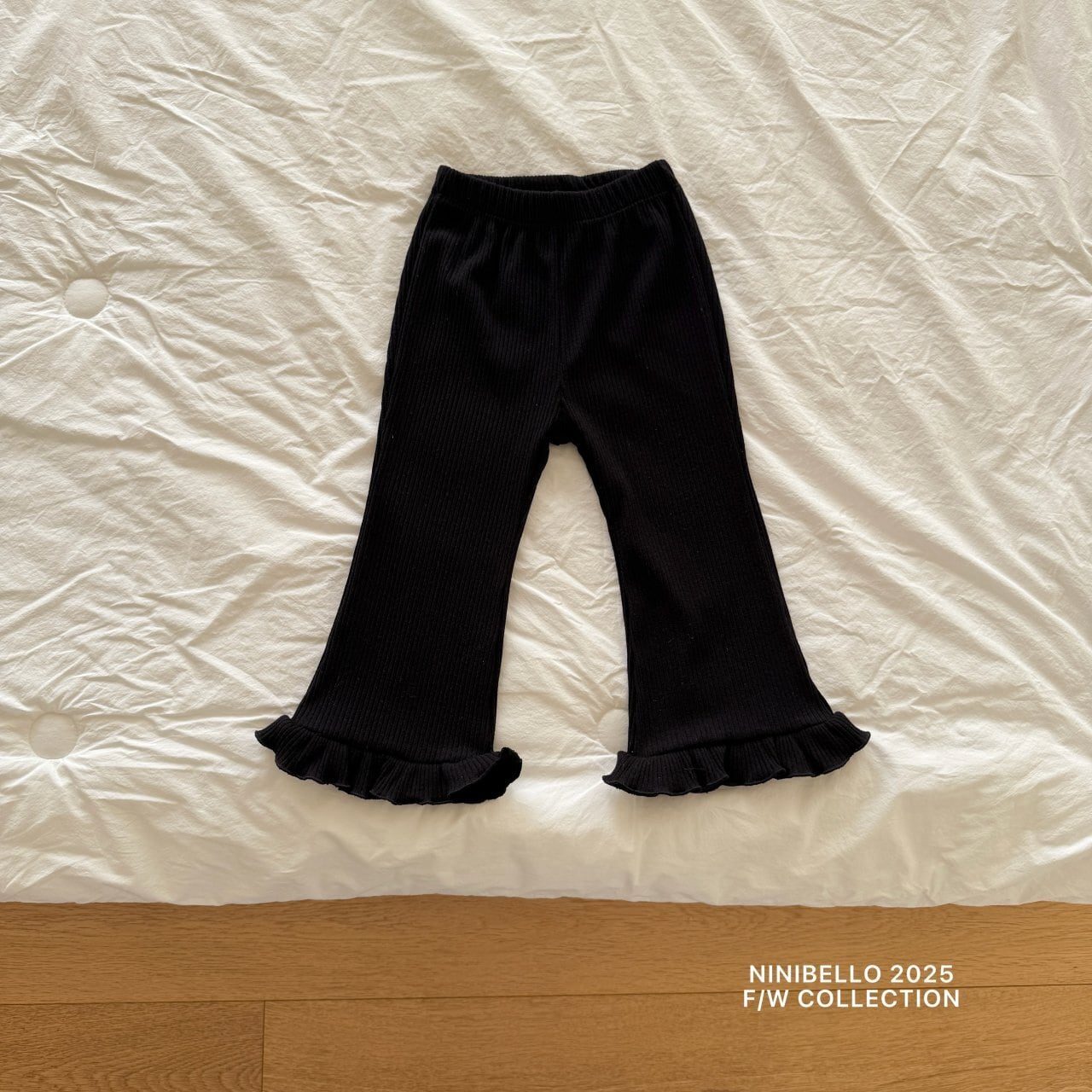 B641【即納】jamjam frill bootcut pants