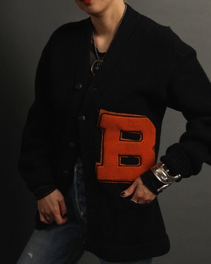 1940's B / Lettered Knit