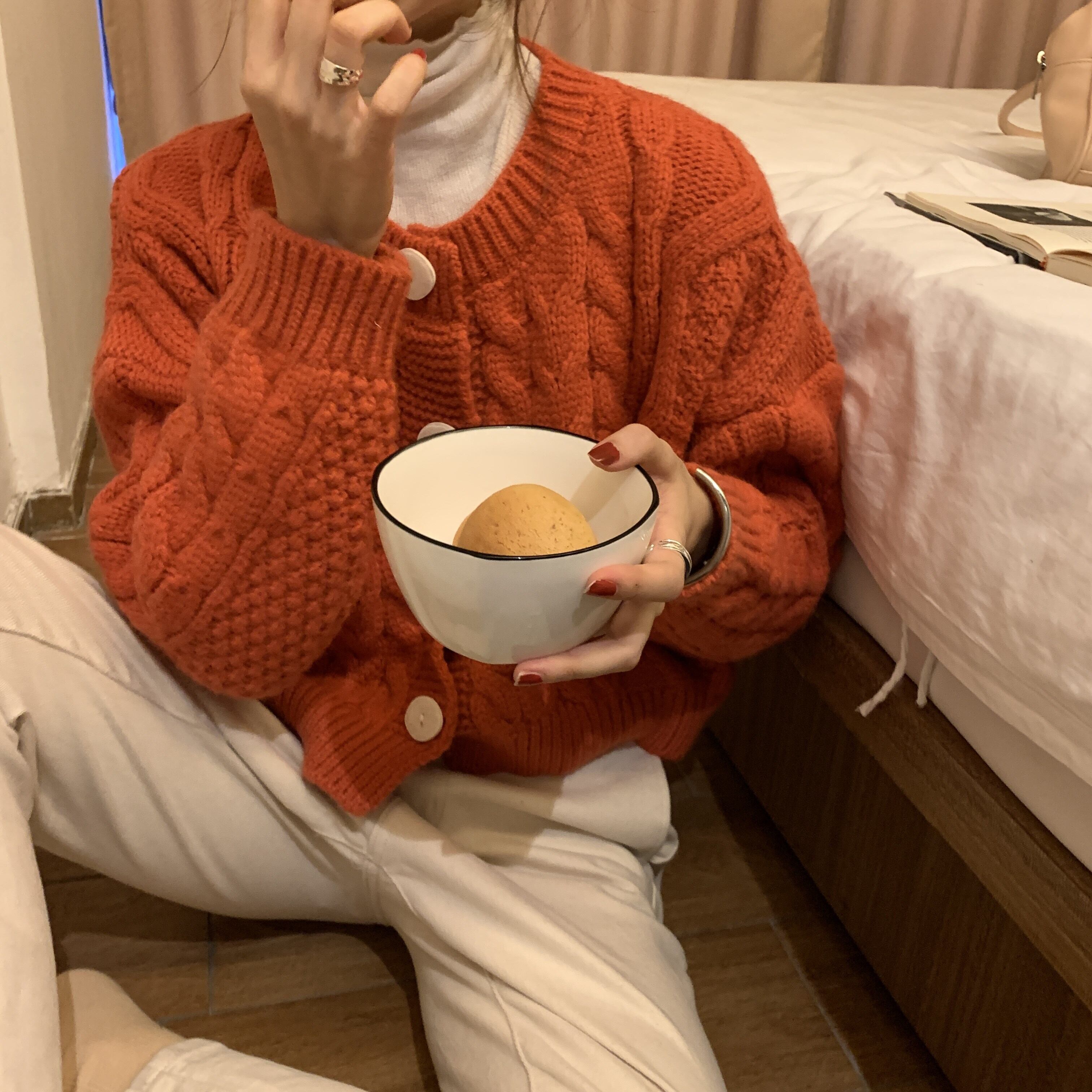 スタンダードセーター ボタンニットカーディガンショートコート オータム レトロ 秋物 ビッグFスモールZ韓国13632508267