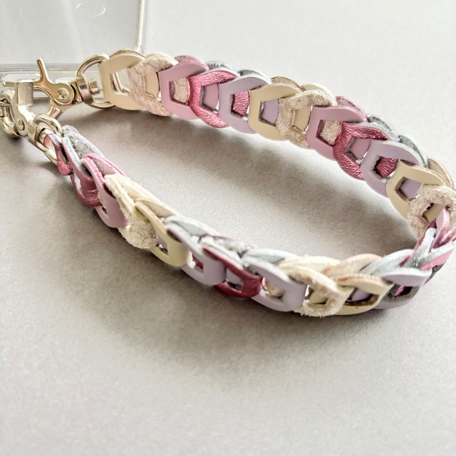 Leather chainスマホハンドストラップ(ライトピンク)