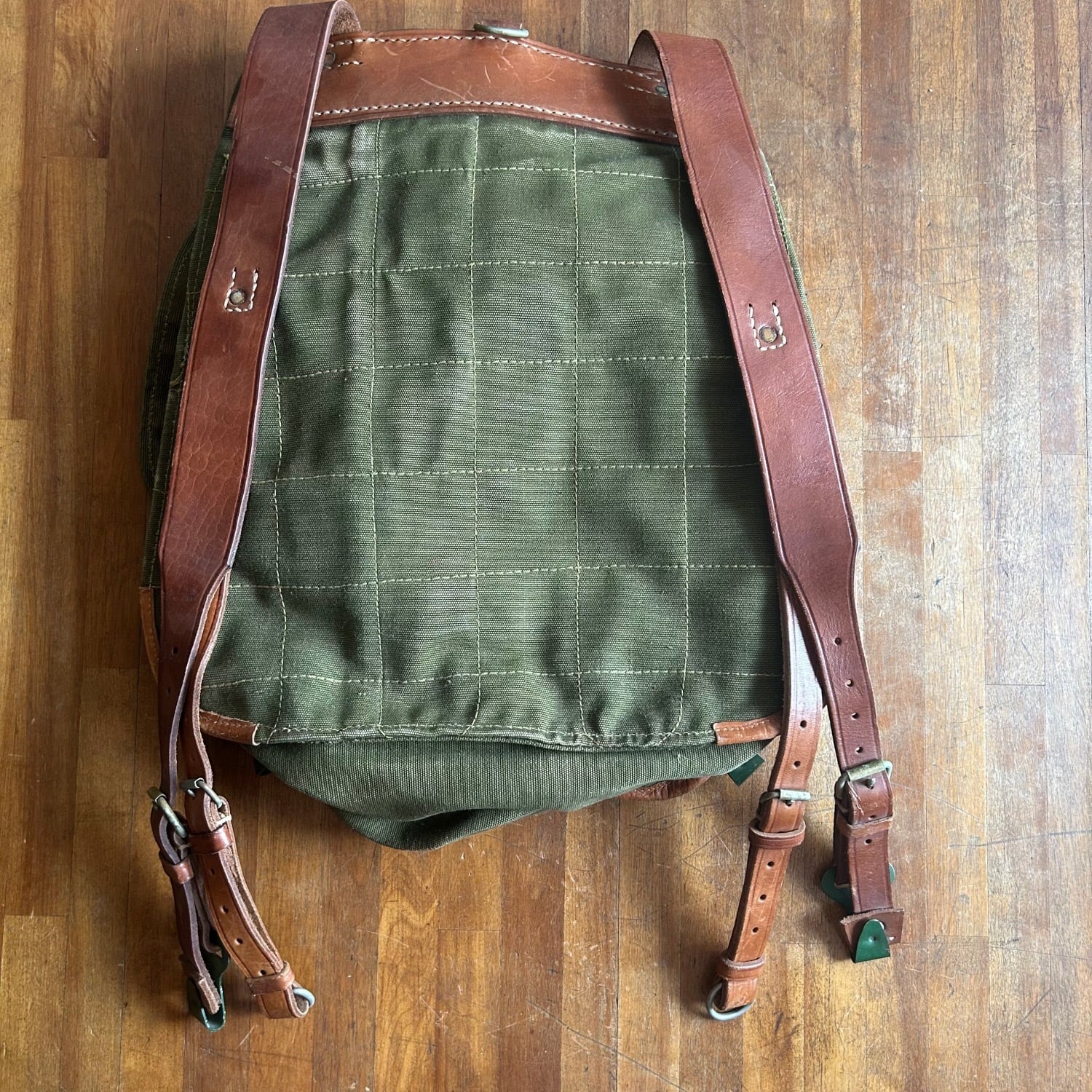 ルーマニア軍 ミリタリーリュック(DEAD STOCK) 60's Romania [C2867