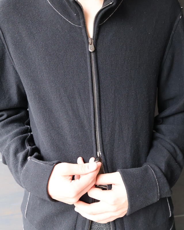 【ARMANI COLLEZIONI】stitch design double zip knit