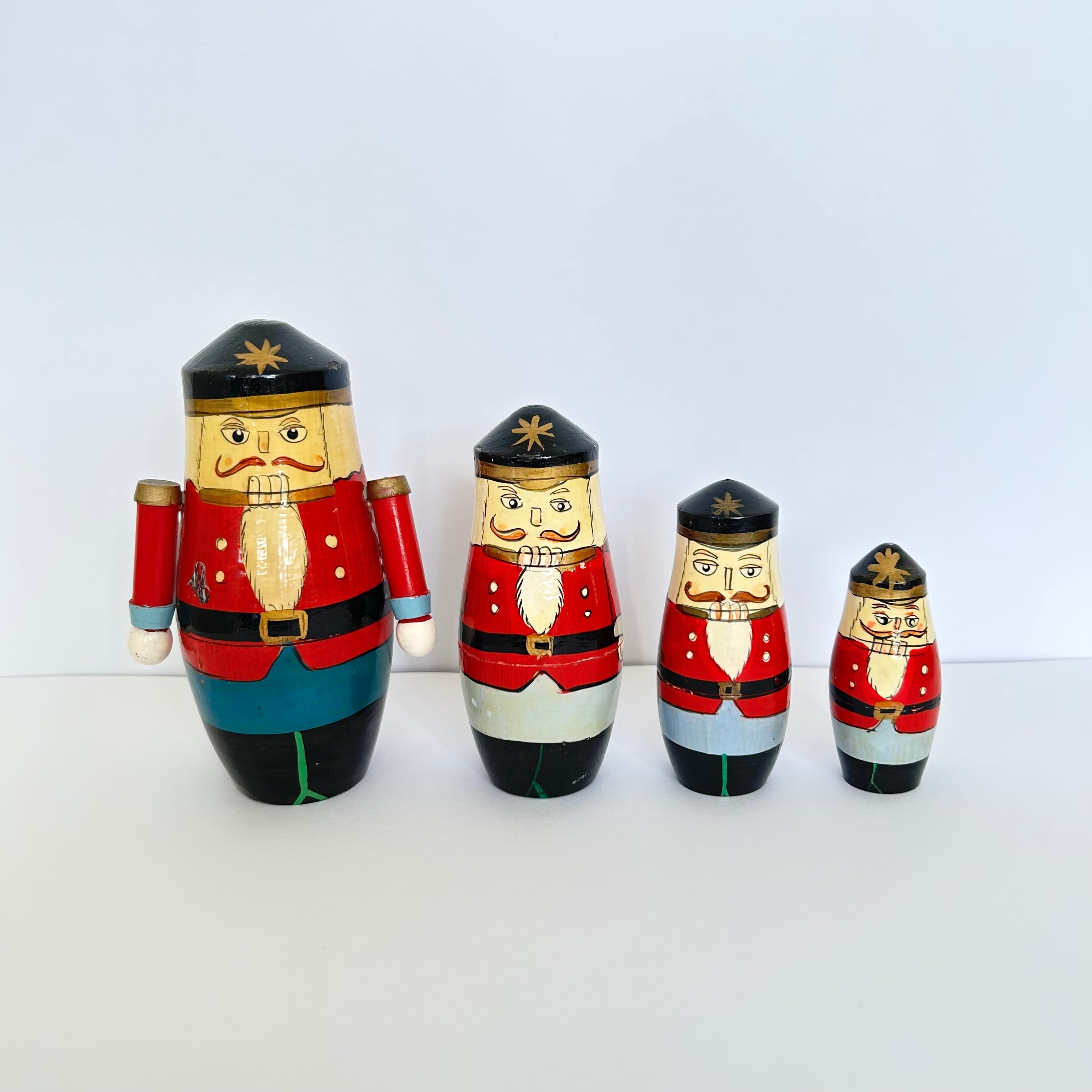 ビンテージ ソ連 マトリョーシカ 13cm4ピース セミョーノフ USSR