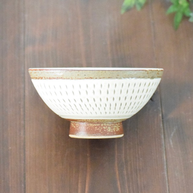 ＜めし碗・大＞ 人気のとびがんな｜白灰釉