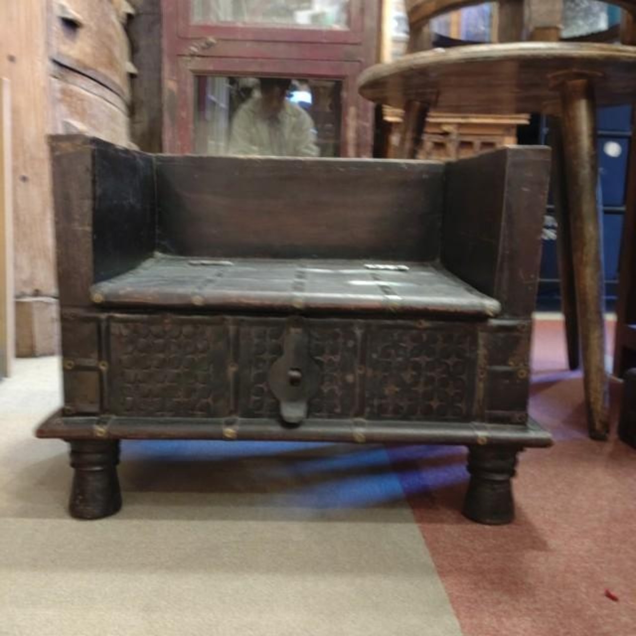 【One-of-a-kind Item】India Box Chair Made of Wood Antique Style Changes over time Display Interior goods