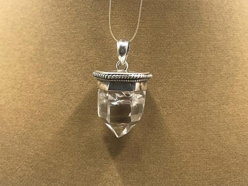 シルバーペンダントトップ（ガネーシュヒマール水晶）
