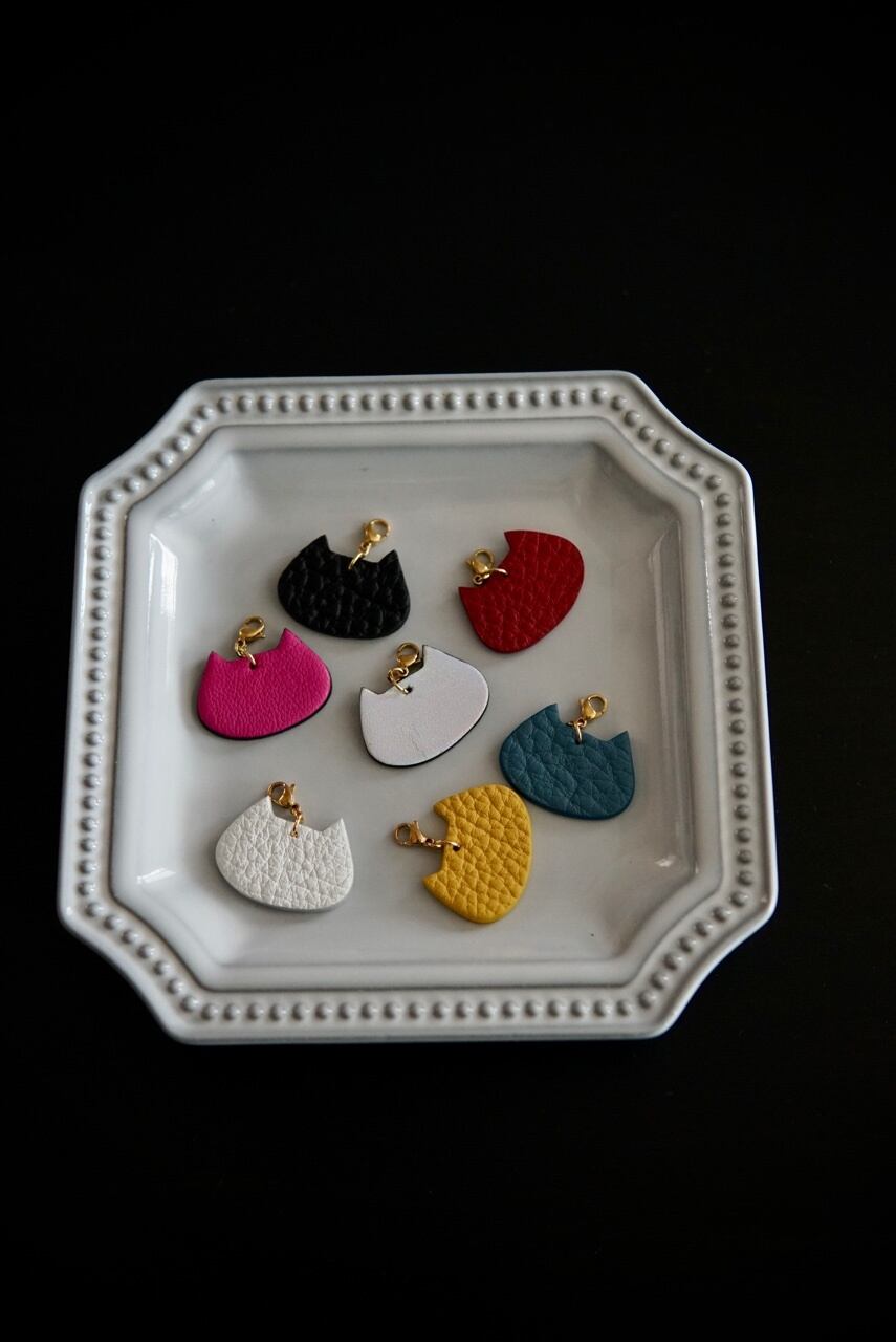 ネコチャーム（SILVER）