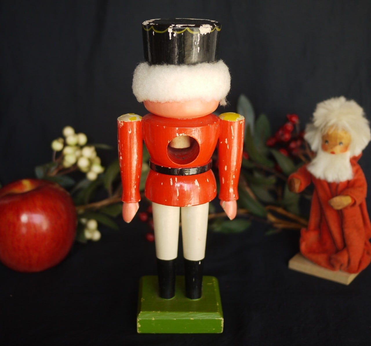 くるみ割り人形 赤い兵士 エルツ 東ドイツDDR | こりすのパン屋Base店