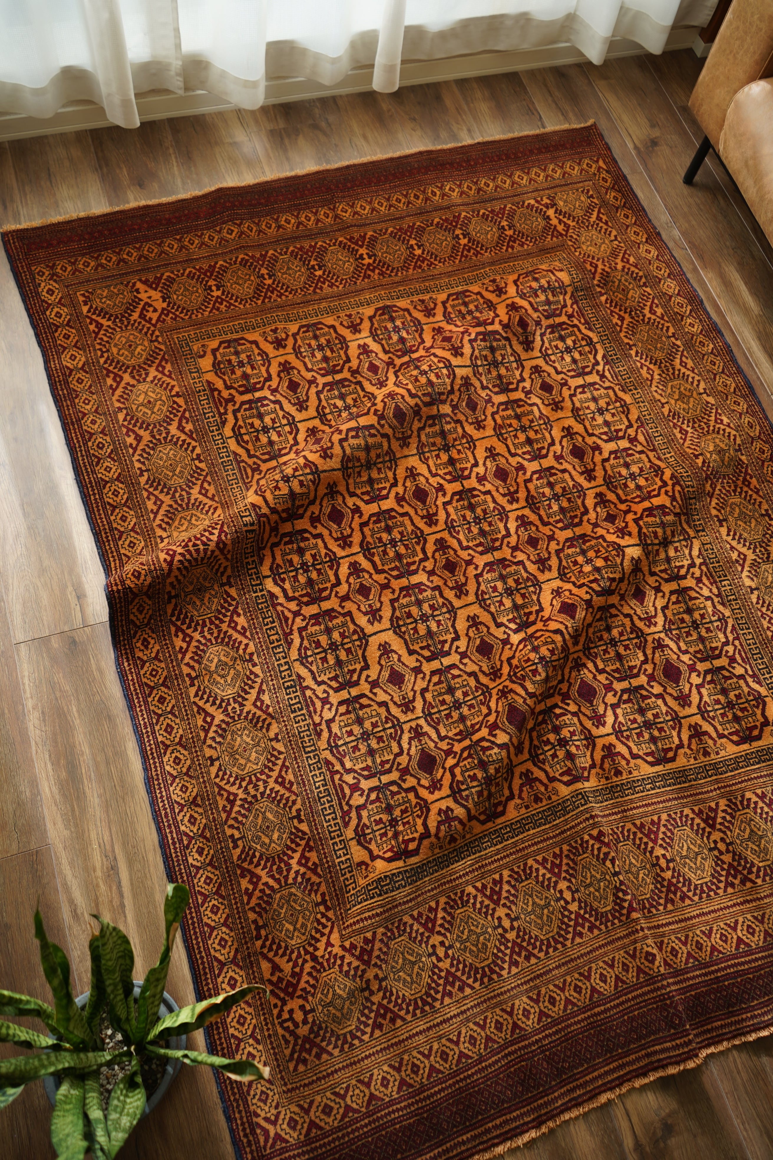 ヴィンテージラグ◾️フランス フランスで見つけた様々な文様が織り込まれたヴィンテージラグを販売し